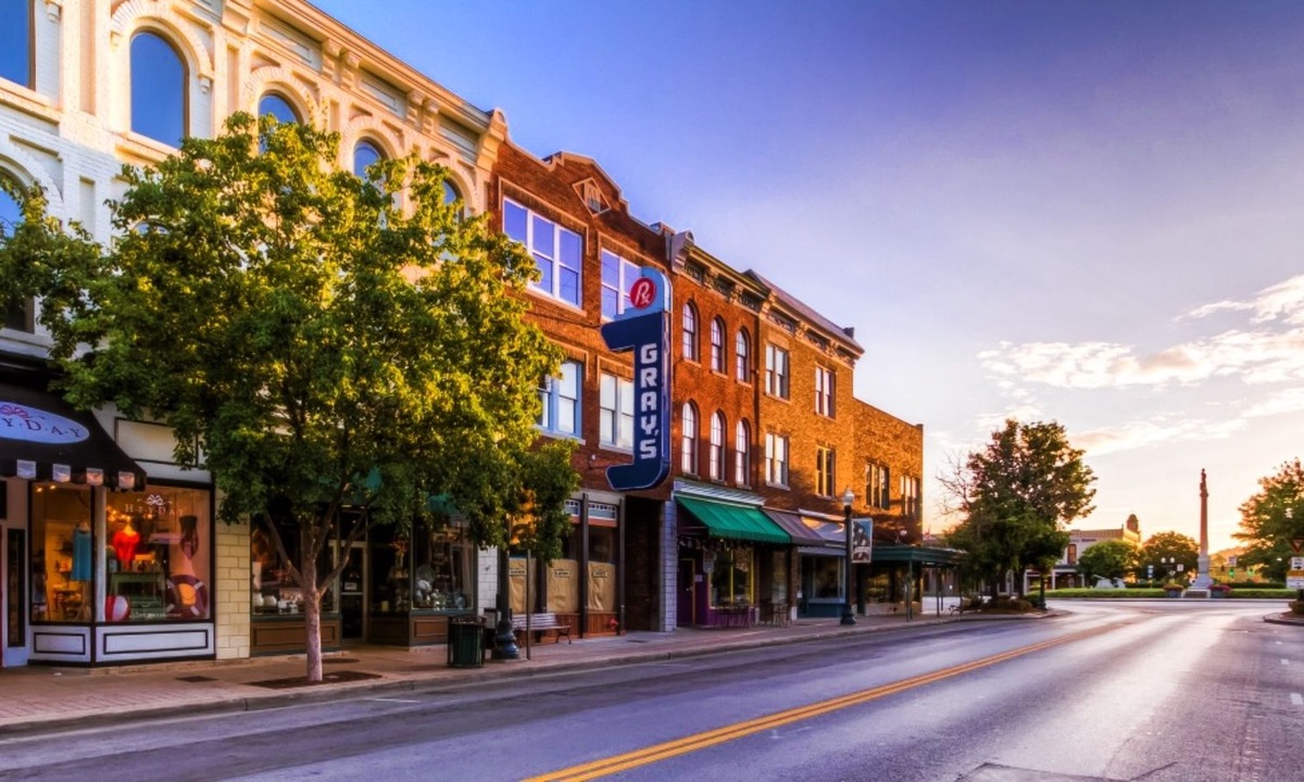 Tullahoma Hotel | Baymont by Wyndham Tullahoma
