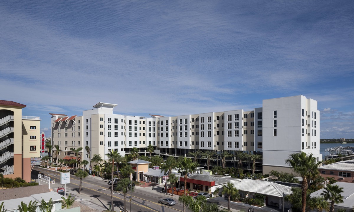 Clearwater Beach Hotel | SpringHill Suites by Marriott Clearwater Beach