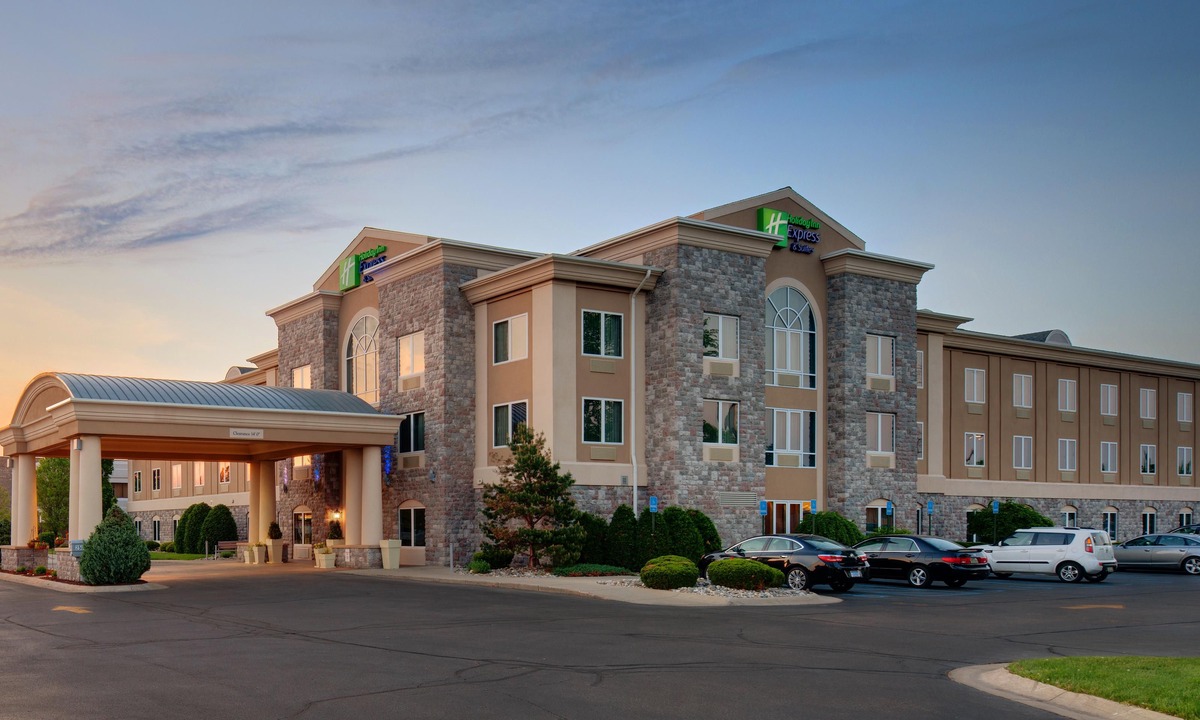 Saginaw Hotel | Holiday Inn Express Hotel & Suites Saginaw, an Ihg Hotel