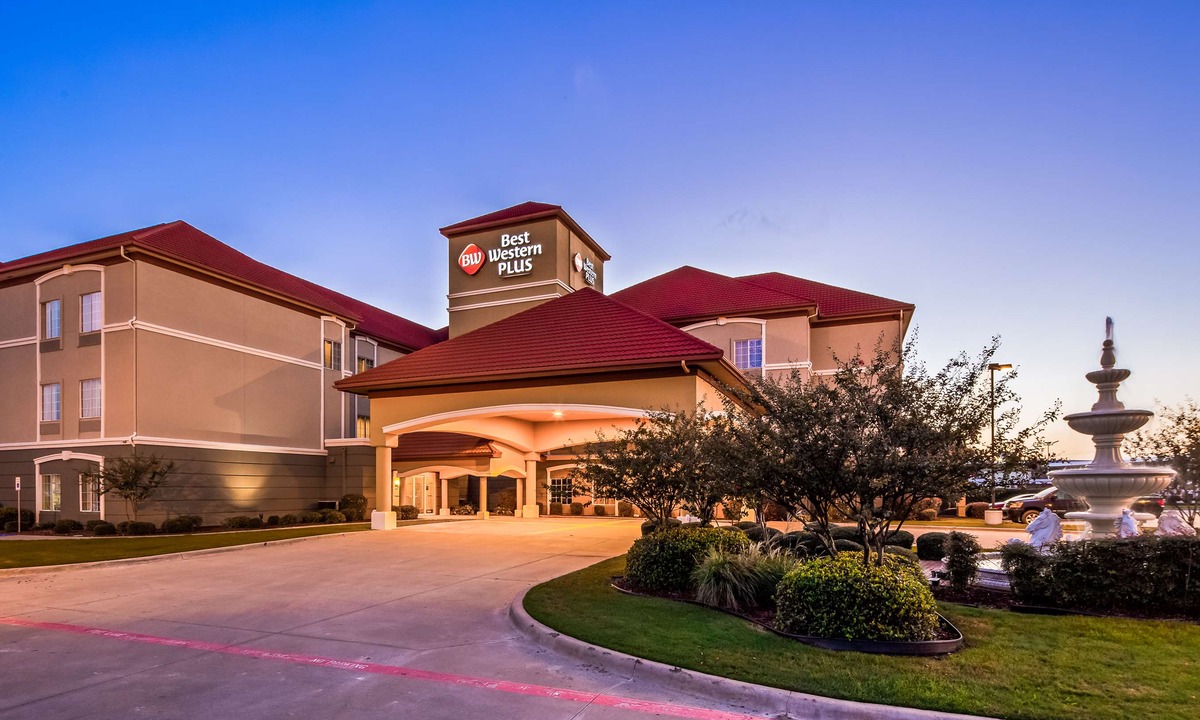 Greenville Hotel | Best Western Plus Monica Royale Inn & Suites
