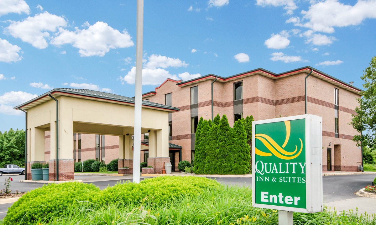 Sellersburg Hotel | Quality Inn & Suites-Sellersburg