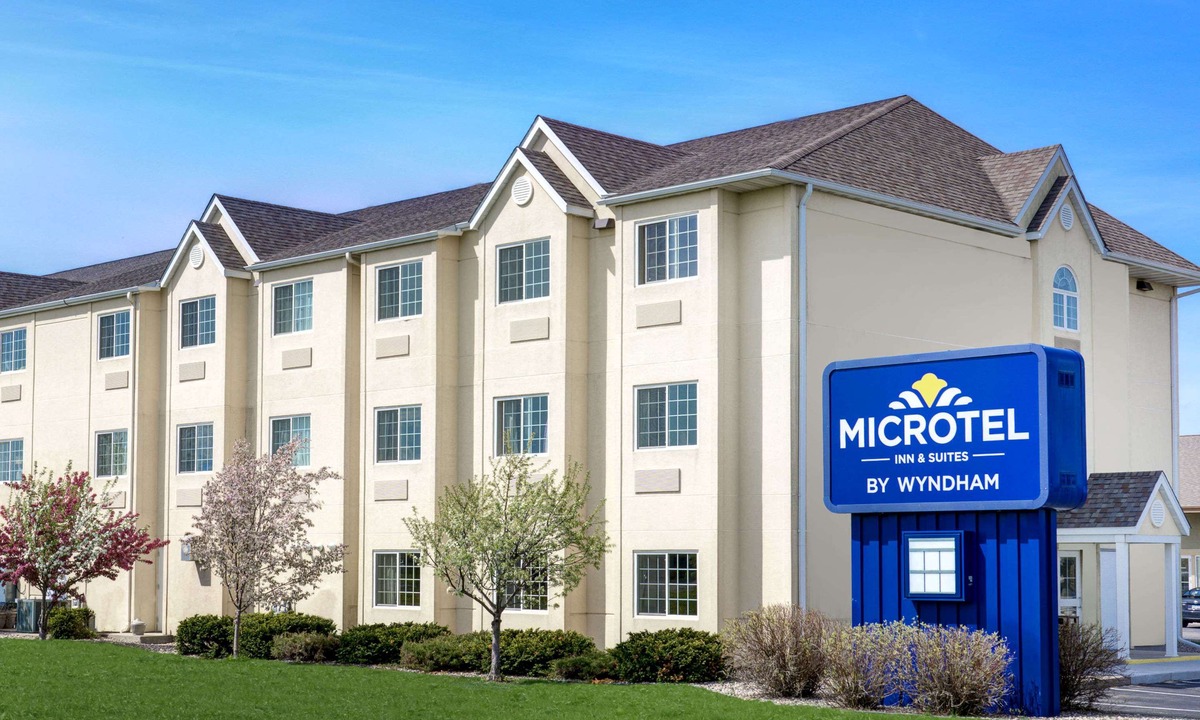 Mankato Hotel | Microtel Inn & Suites by Wyndham Mankato