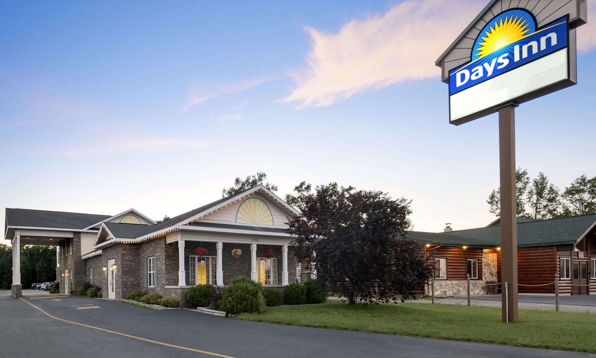 Grayling Hotel | Days Inn by Wyndham Grayling