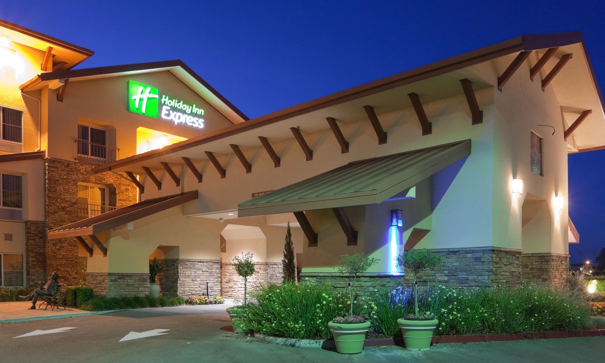 Turlock Hotel | Holiday Inn Express Turlock, an Ihg Hotel