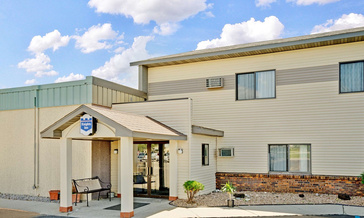 Wahpeton Hotel | Travelodge by Wyndham Wahpeton Event Center