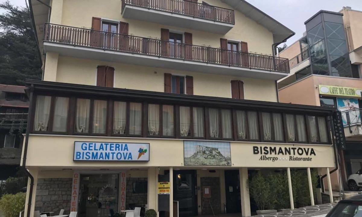 Castelnovo ne' Monti Hotel | Albergo Ristorante Bismantova