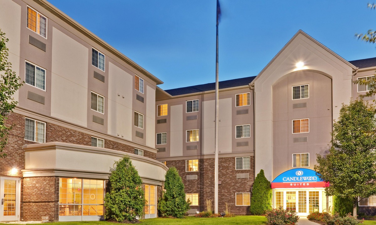 Castleton Hotel | Candlewood Suites Indianapolis Northeast, an IHG Hotel