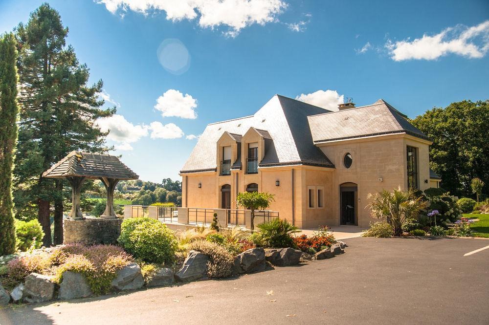 Villedieu-les-Poeles Hotel | Le Domaine des Chevaliers de Malte