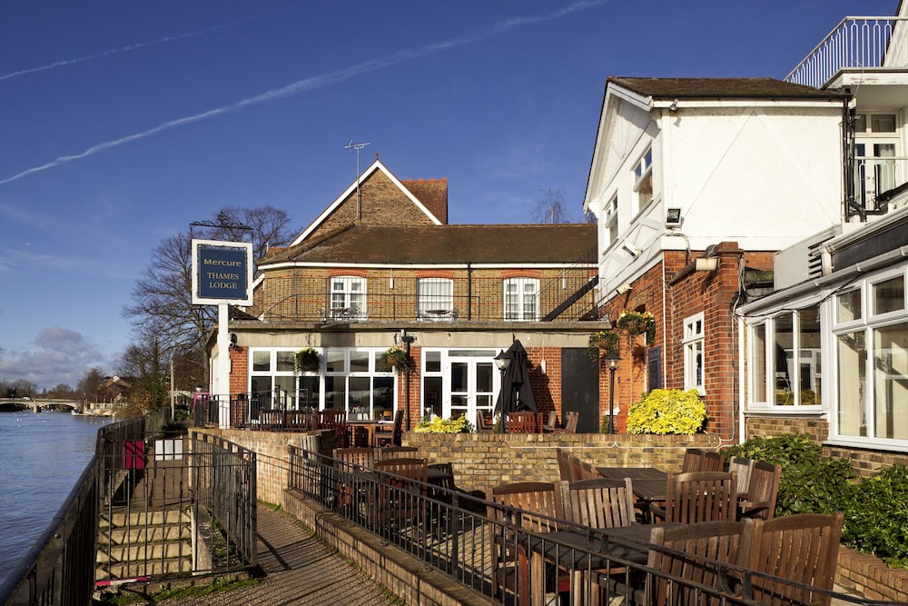 Staines Hotel | Mercure London Staines-Upon-Thames Hotel
