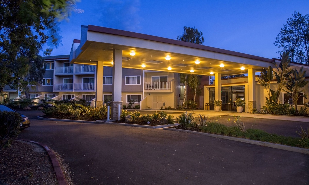 Fremont Hotel | Best Western Plus Garden Court Inn