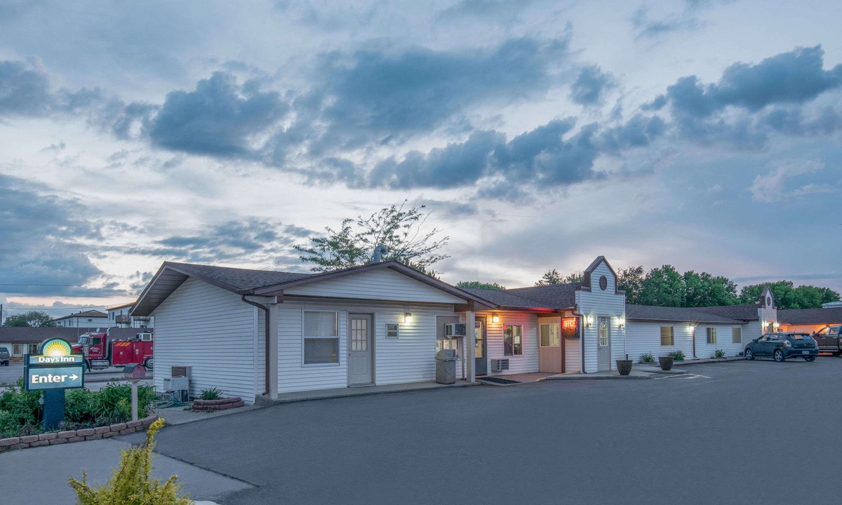 Jamestown Hotel | Days Inn by Wyndham Jamestown