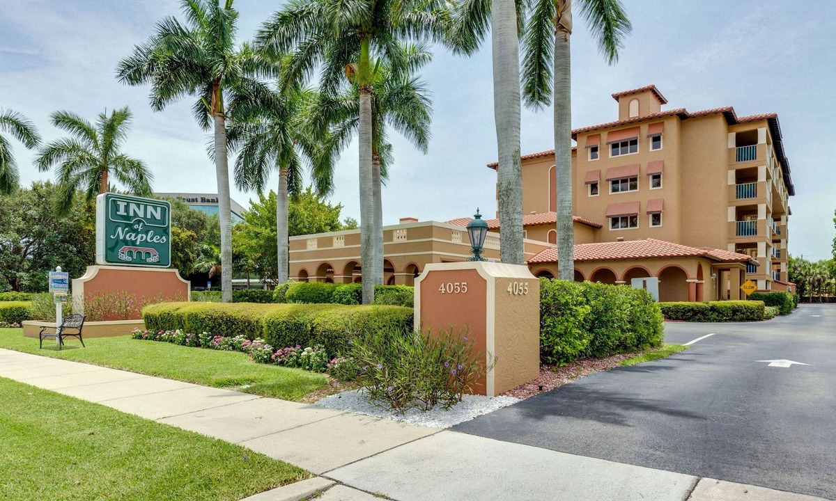 Park Shore Hotel | Inn of Naples