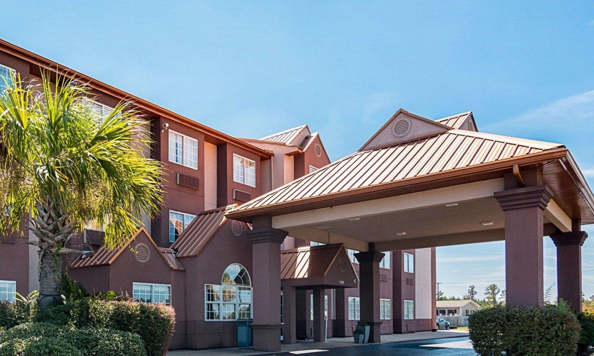Natchitoches Hotel | Econo Lodge Inn & Suites Natchitoches