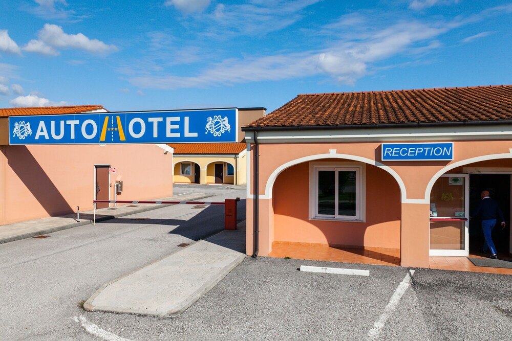 Arino Hotel | Autohotel Venezia