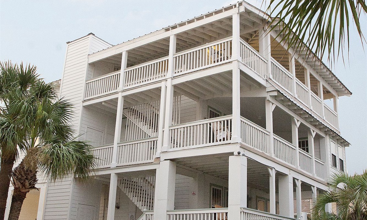 Tybee Island Hotel | Desoto Beach Terraces