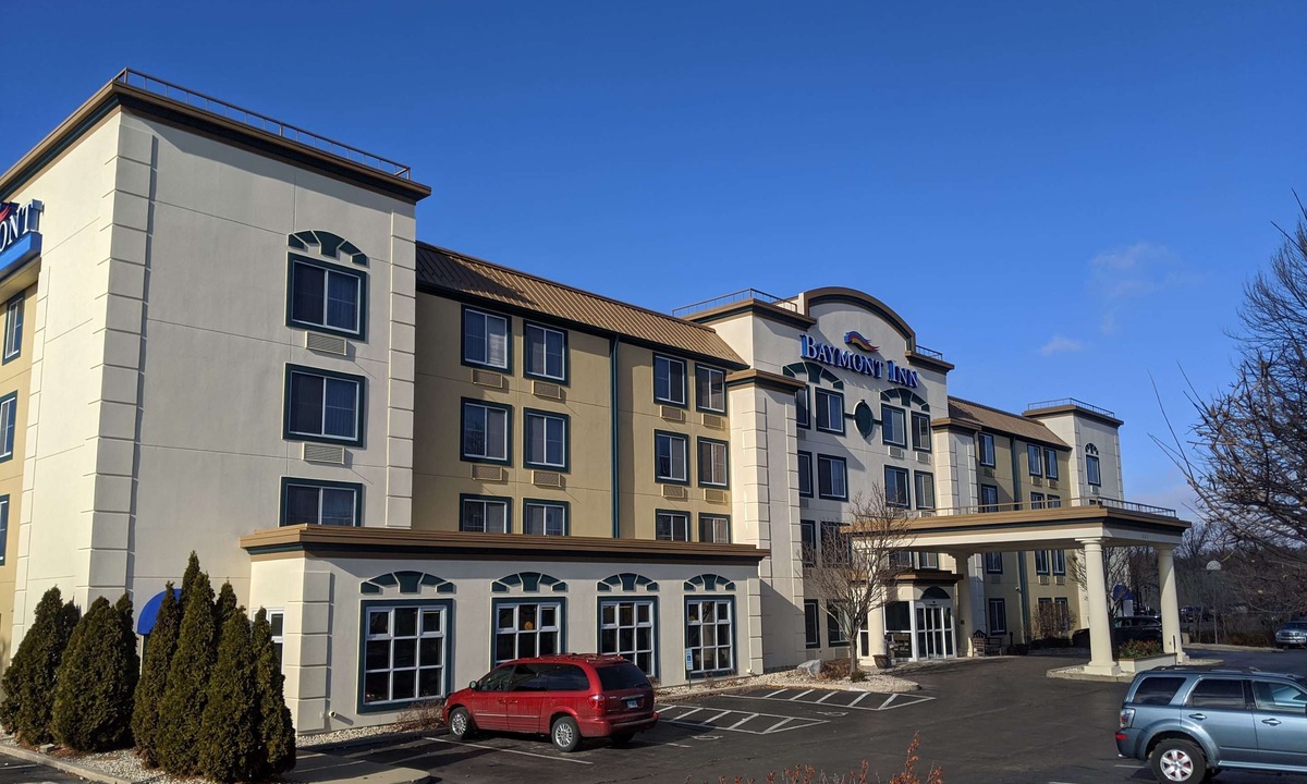 Rockford Hotel | Baymont by Wyndham Rockford