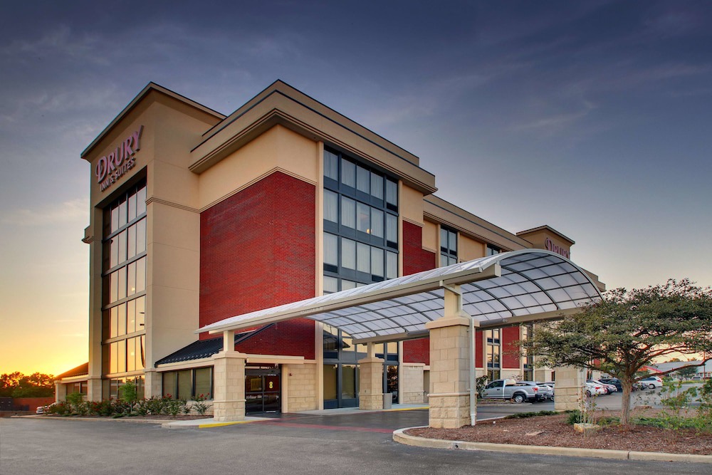 Evansville Hotel | Drury Inn & Suites Evansville East