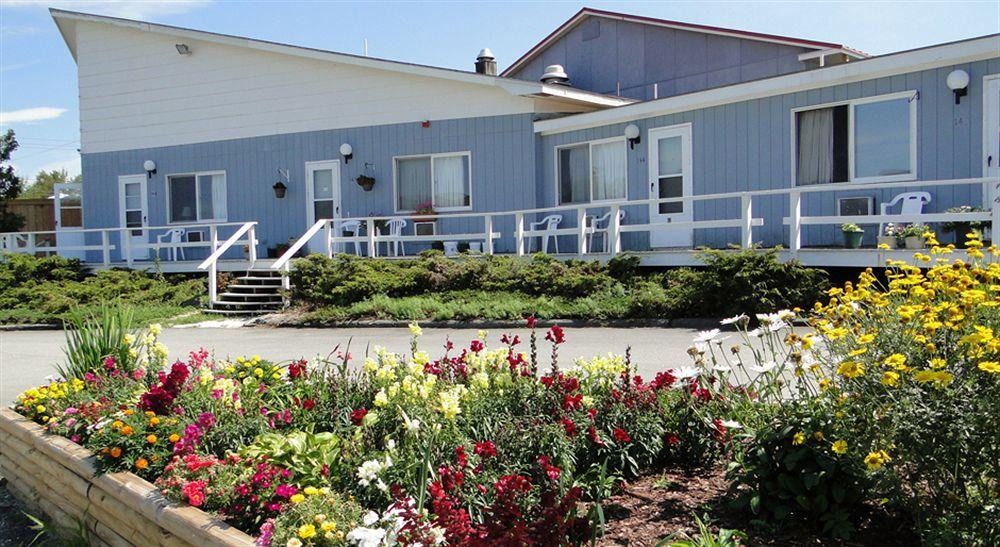 Ellsworth Hotel | Colonial Inn Ellsworth