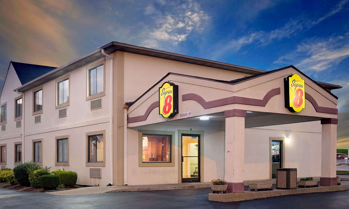 Somerset Hotel | Super 8 by Wyndham Somerset
