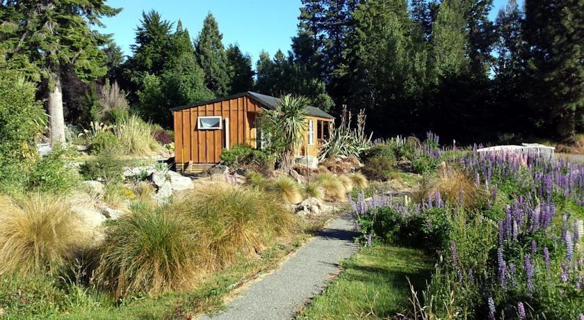 Lake Tekapo Hotel | Lake Tekapo Cottages