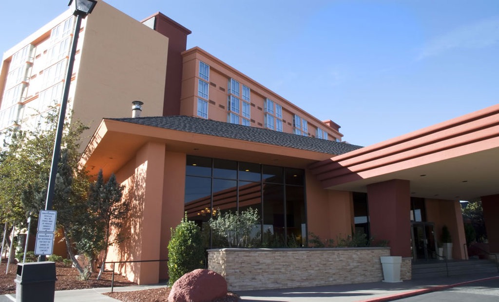 Sparks Hotel | Best Western Plus Sparks-Reno Hotel