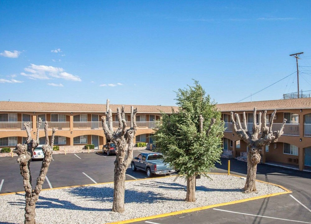 Barstow Hotel | Econo Lodge on Historic Route 66