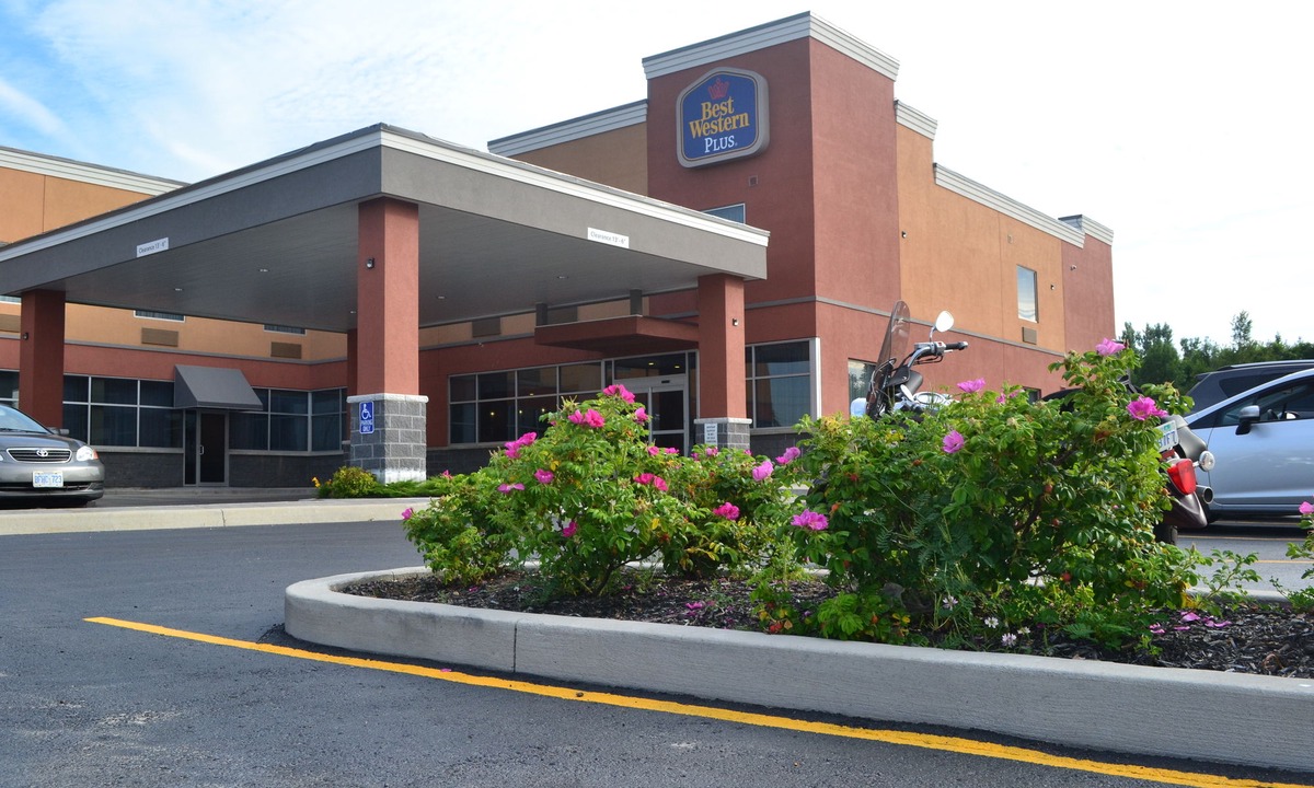 Centre Wellington Hotel | Best Western Plus Fergus Hotel