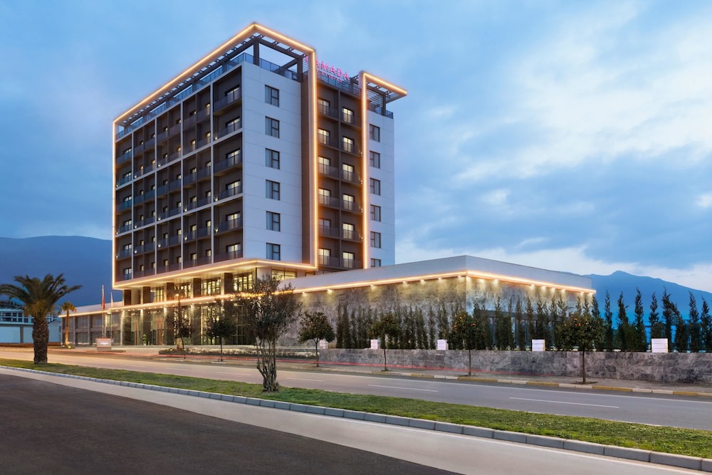 Tire Hotel | Ramada by Wyndham Tire