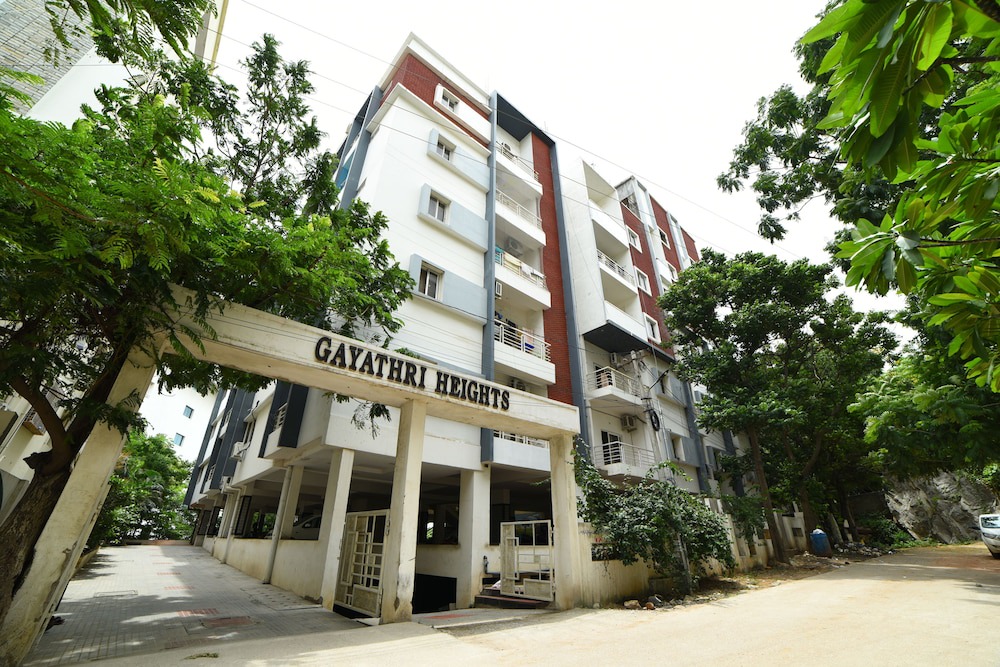 HITEC City Hotel | Hitech Shilparamam Guest House
