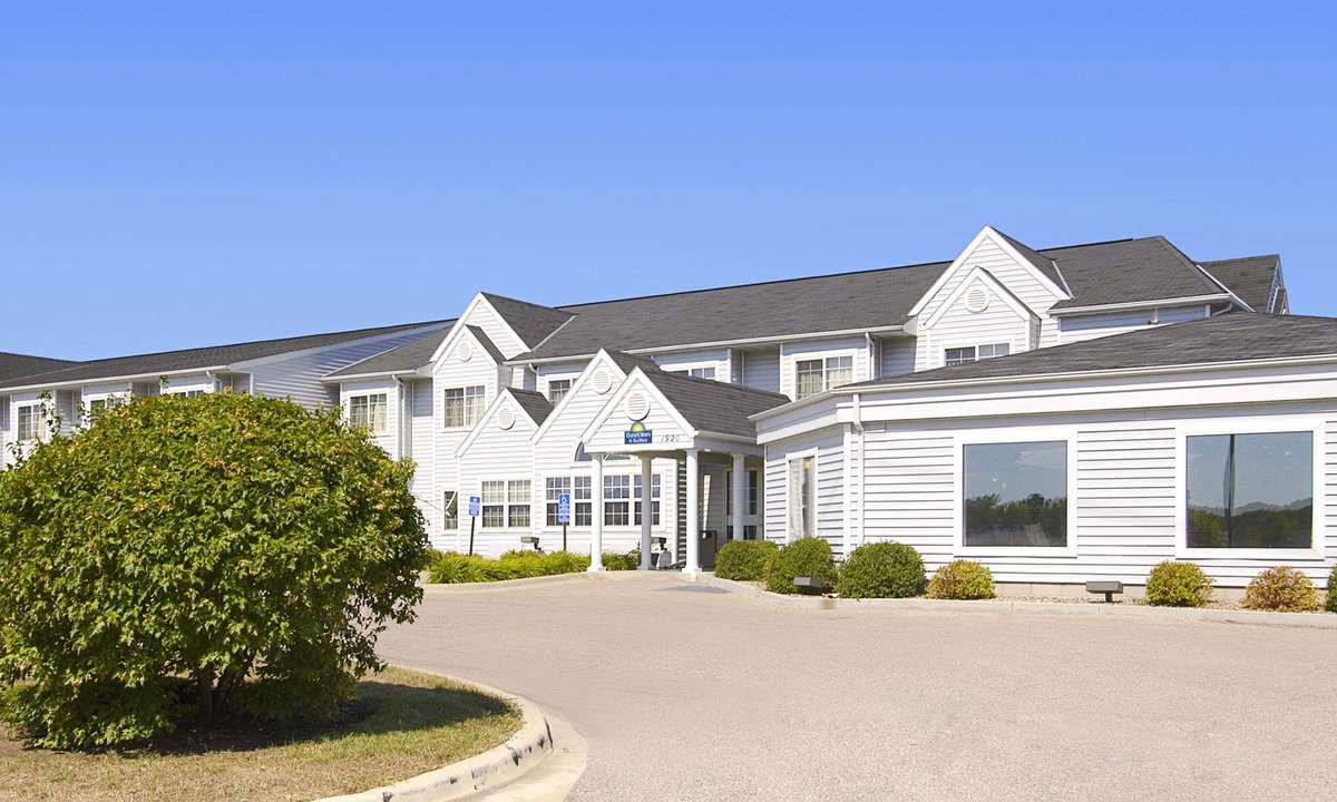 Faribault Hotel | Days Inn by Wyndham Faribault
