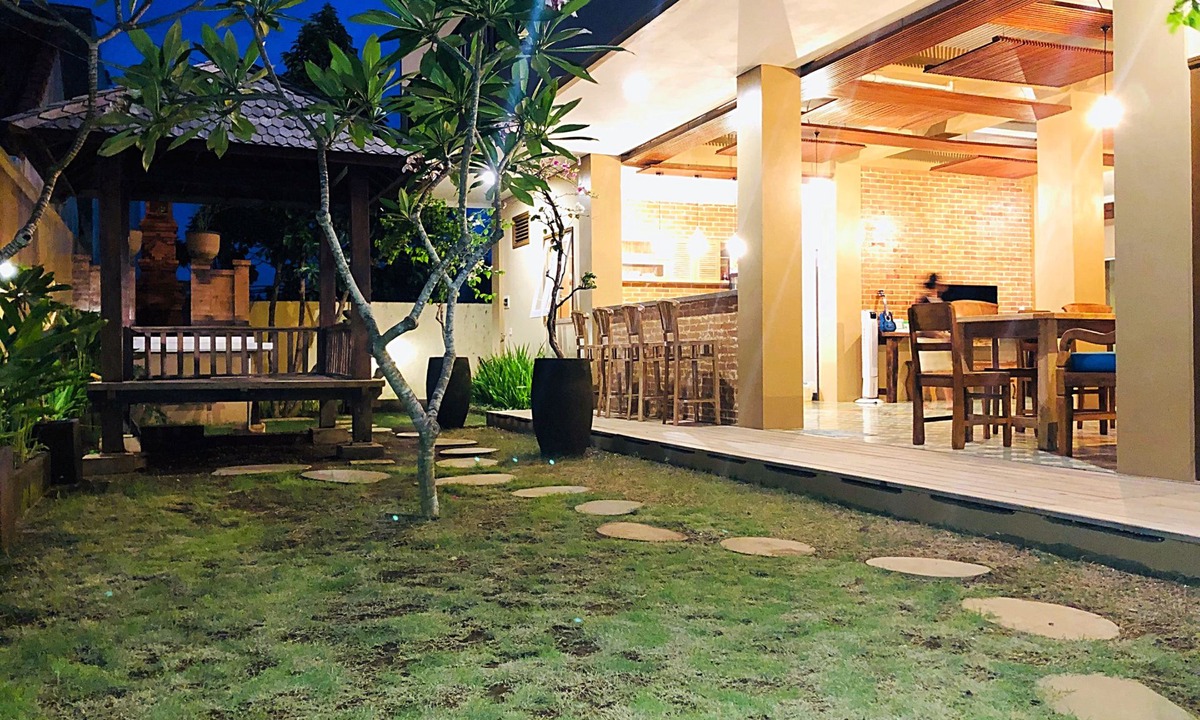 Taman Griya Hotel | Bukawa Lodge