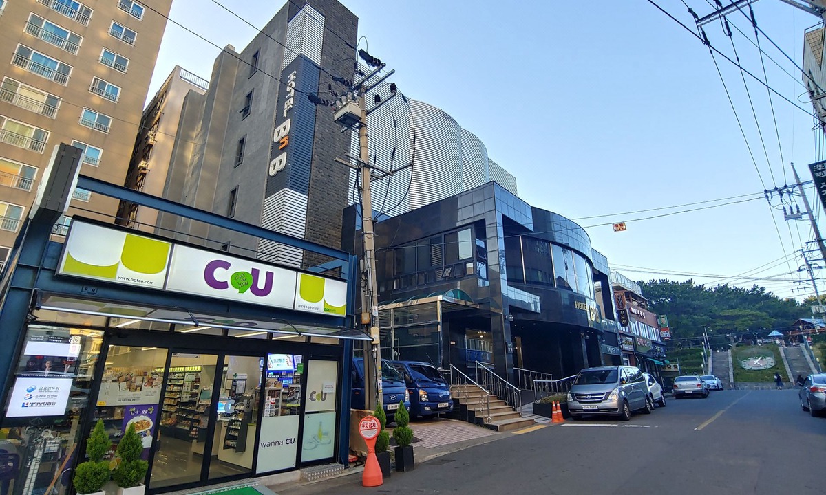 Yeon-dong Hotel | Gallery Hotel Bnb