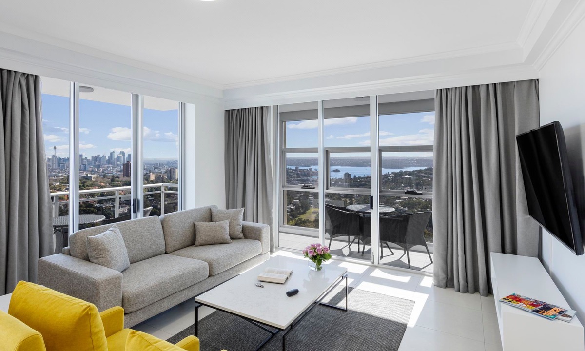 Bondi Junction Hotel | Meriton Suites Bondi Junction