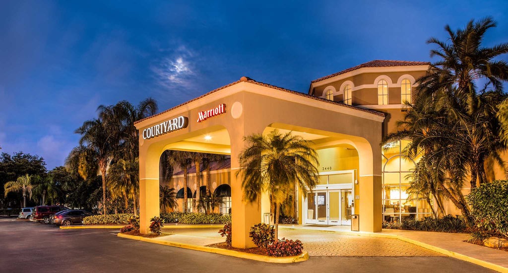 Survey Creek Hotel | Courtyard by Marriott Fort Lauderdale North/Cypress Creek