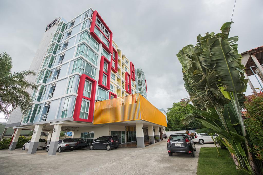 Ban Bo Han Hotel | Backpacker Street Airport Place