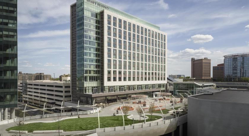 McLean Hotel | Hyatt Regency Tysons Corner Center