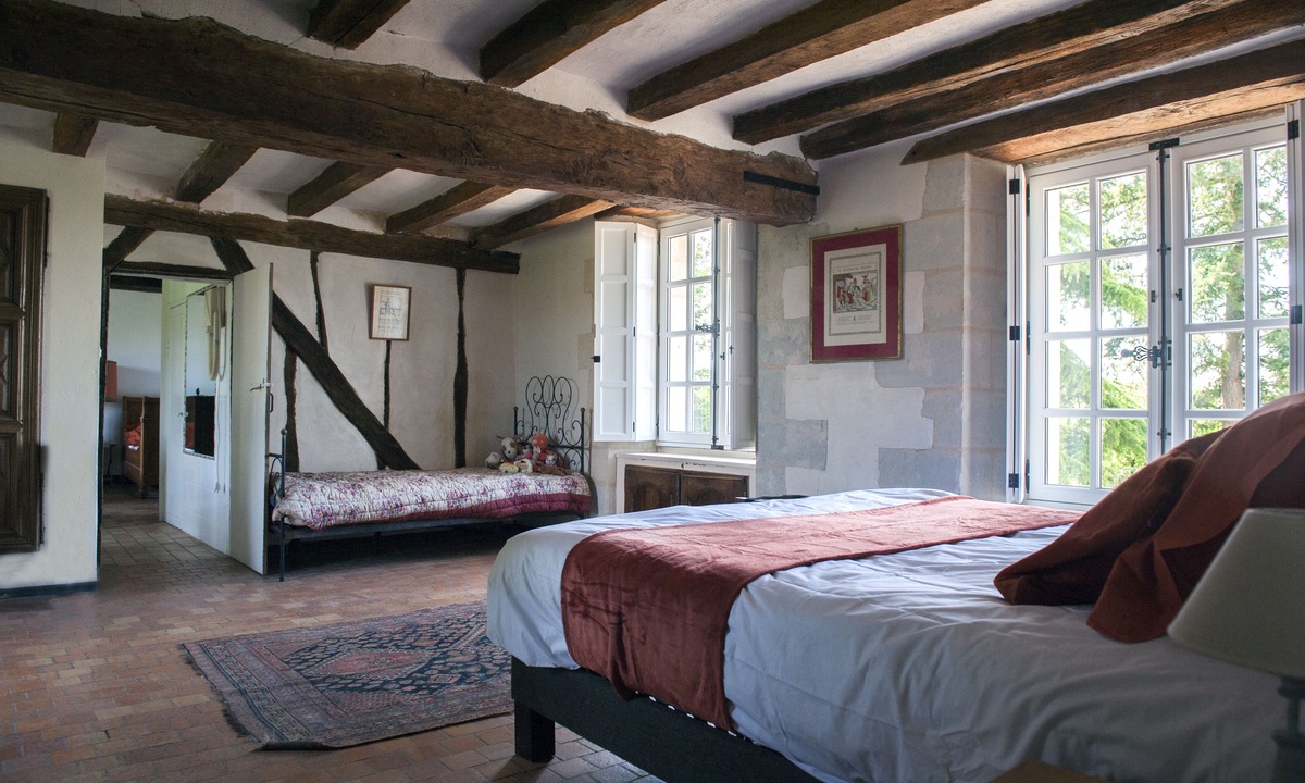Ecouflant House | Manoir XVI Dans un Lieu Ressourçant de Biodiversité et Piscine Proche D'angers