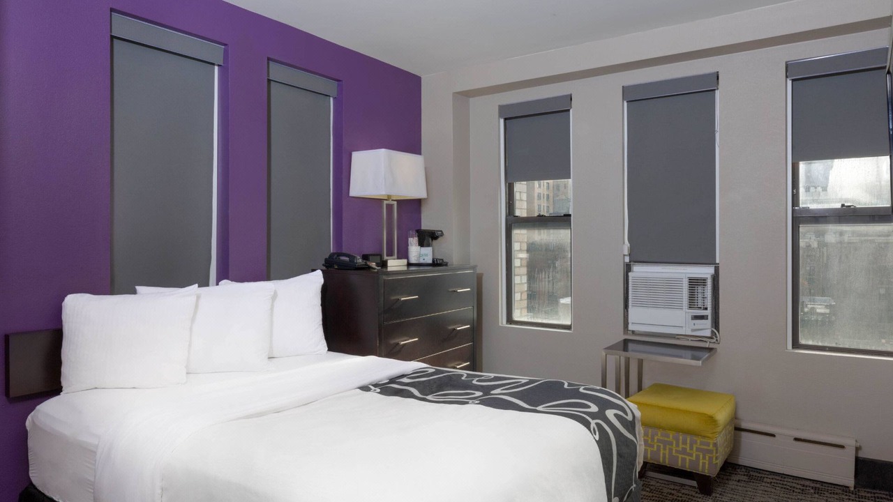 Photo of Bedroom in Lincoln Square