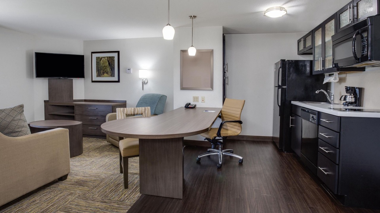 Photo of Livingroom in Edgewood