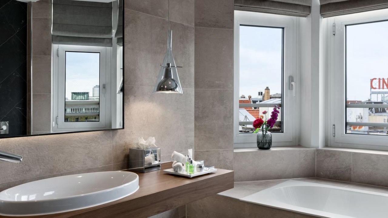 Photo of Bathroom in Canal Ring