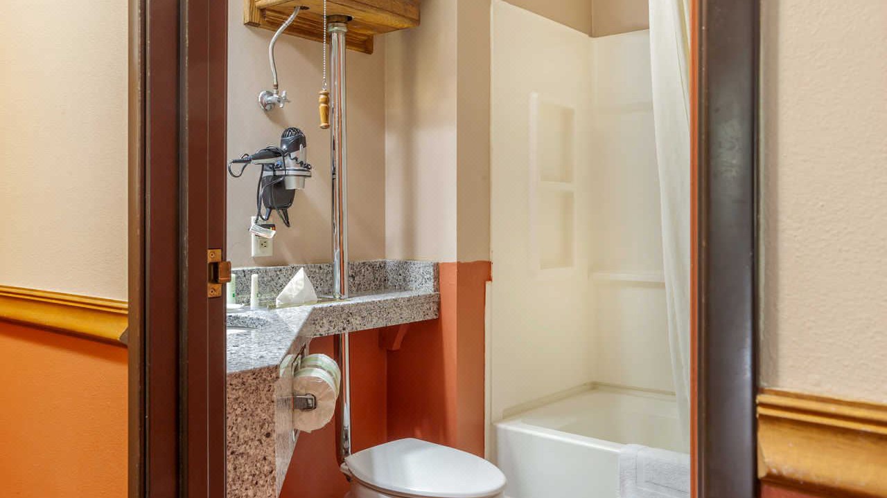 Photo of Bathroom in Prairie Du Chien