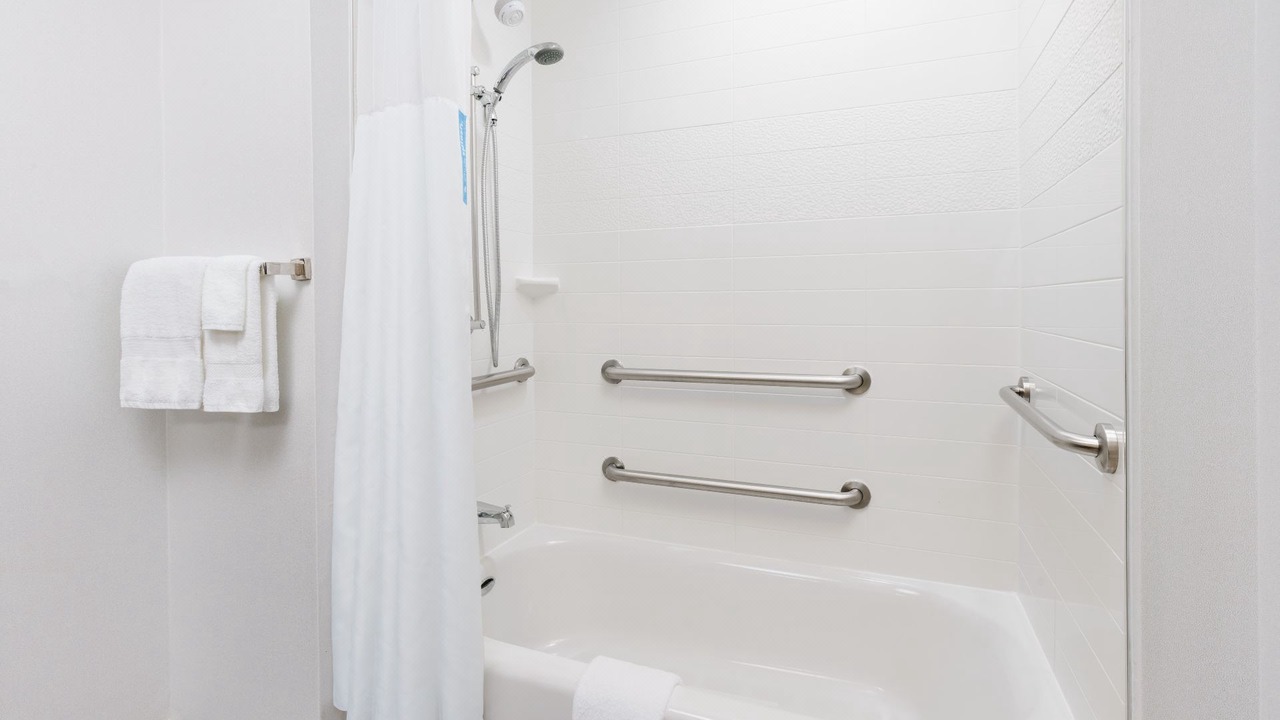 Photo of Bathroom in Connecticut Ave - K Street