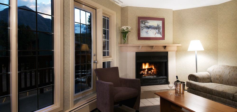 Photo of Livingroom in Lake Louise