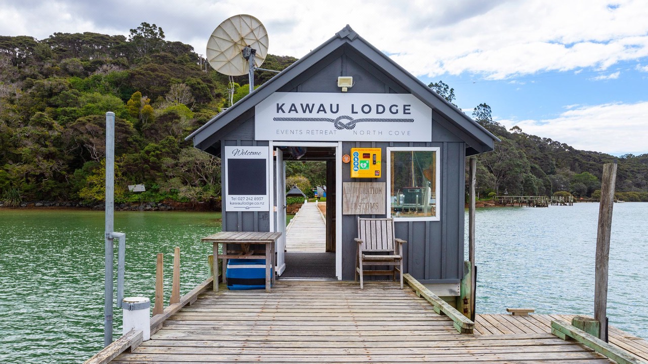 Photo of Buildings in Kawau Island