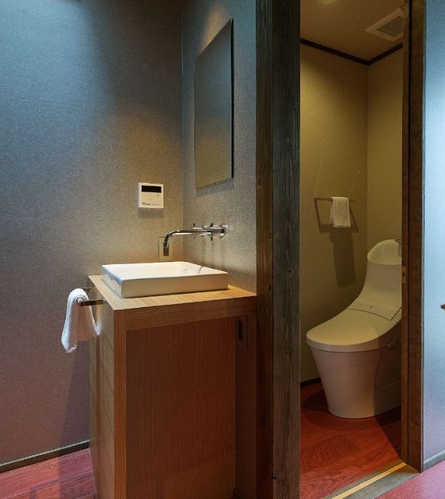 Photo of Bathroom in Karasuma