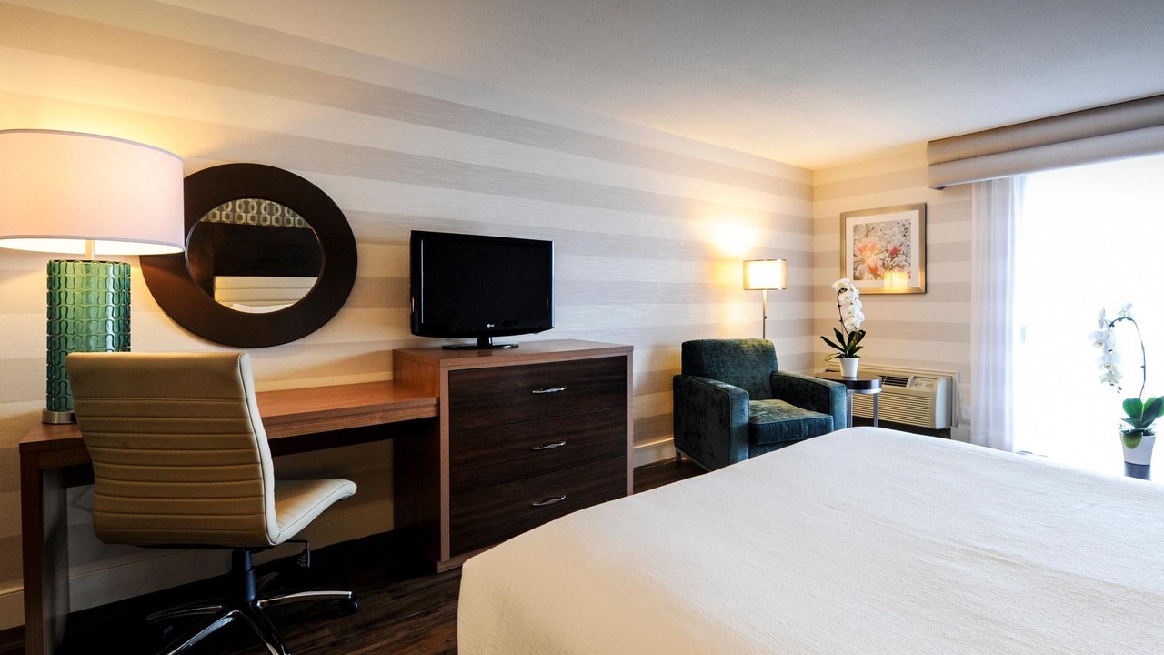 Photo of Bedroom in Fallsview