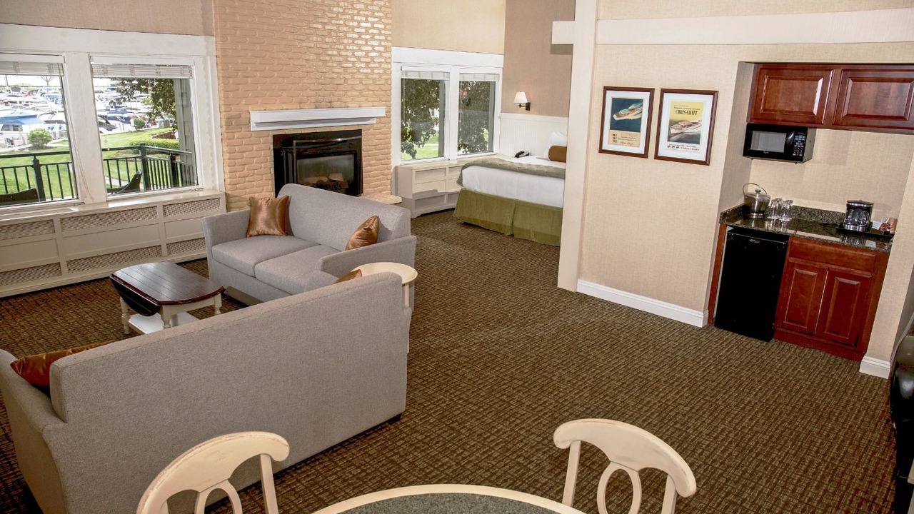 Photo of Livingroom in Fontana-on-Geneva Lake