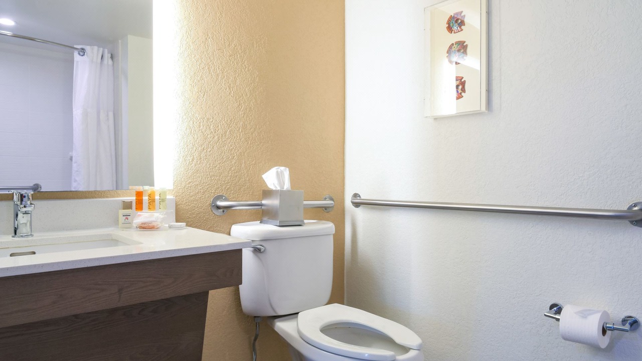 Photo of Bathroom in Mid-City