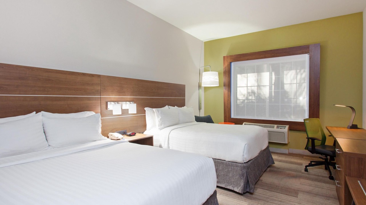 Photo of Bedroom in Corona