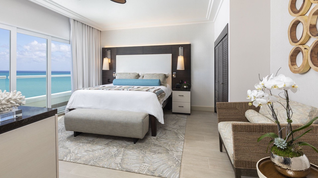 Photo of Bedroom in Mid Beach